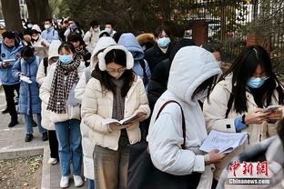 这……谢冬生马拉松夺冠冲线时冲线带被收起，中国香港田径总会致歉